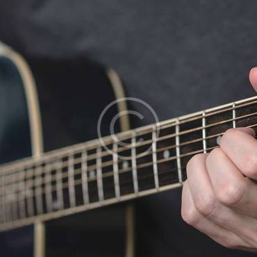 Stellenausschreibung für das Unterrichtsfach Gitarre/E-Gitarre